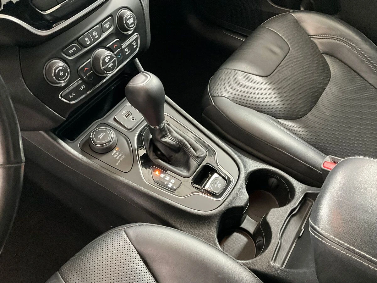 2020 Jeep Cherokee Limited - Photo 18
