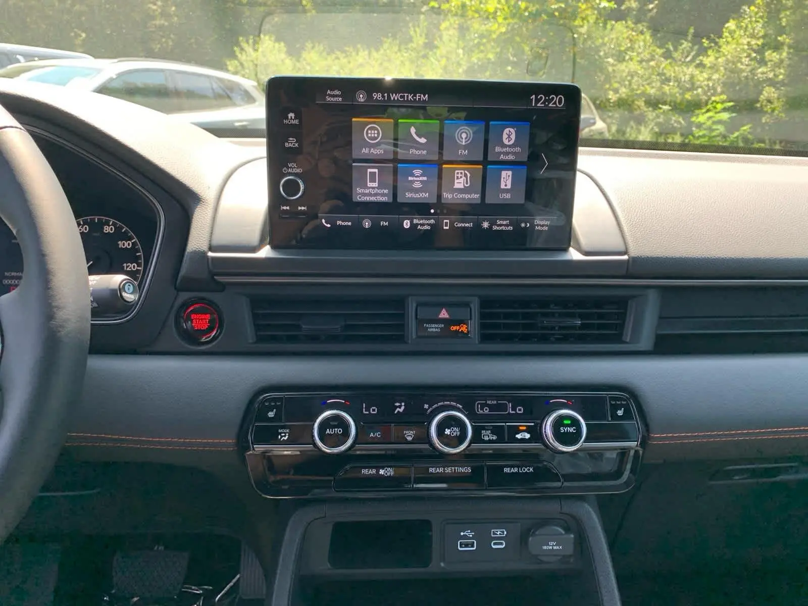 2025 Honda Pilot TrailSport photo 21