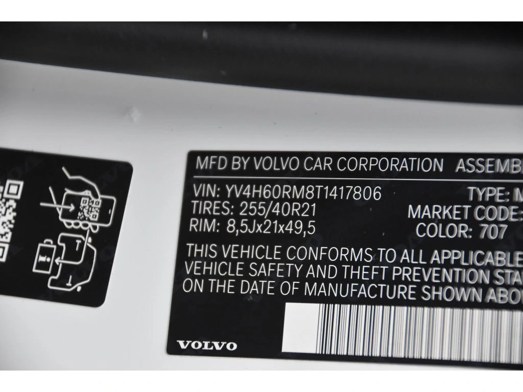 2026 Volvo - image 23