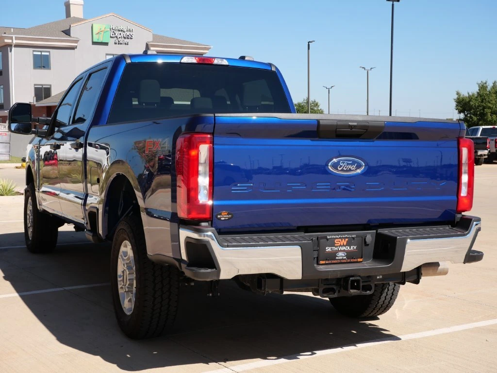 2026 Ford F-250 Super Duty XLT - Photo 6