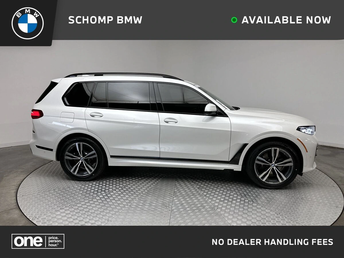 2021 BMW X7 40i