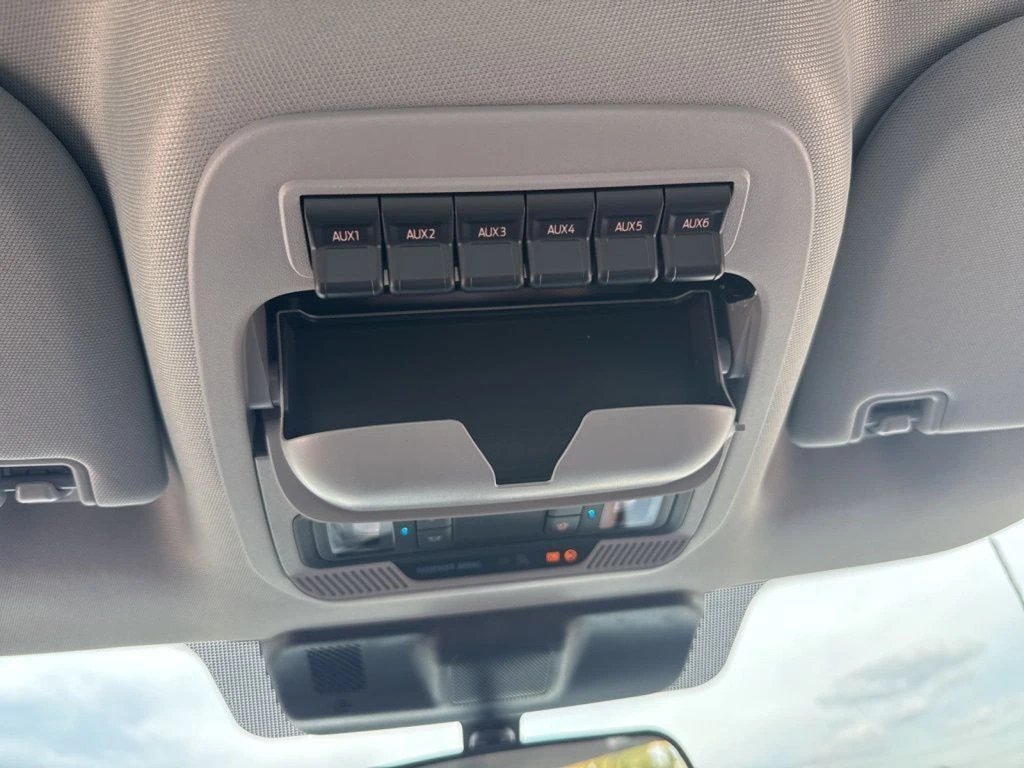 2026 Ford F-350 Super Duty XL - Photo 35