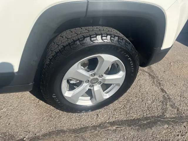 2020 Jeep Compass Latitude photo 7
