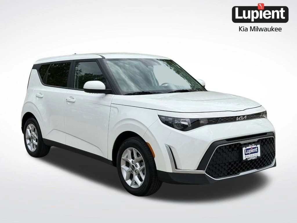 2023 Kia Soul 2.0L S IVT's photo