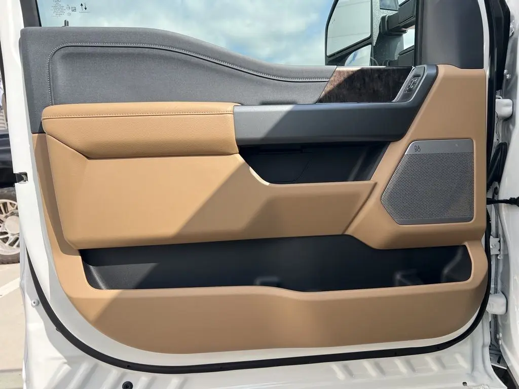 2026 Ford F-250 photo 15
