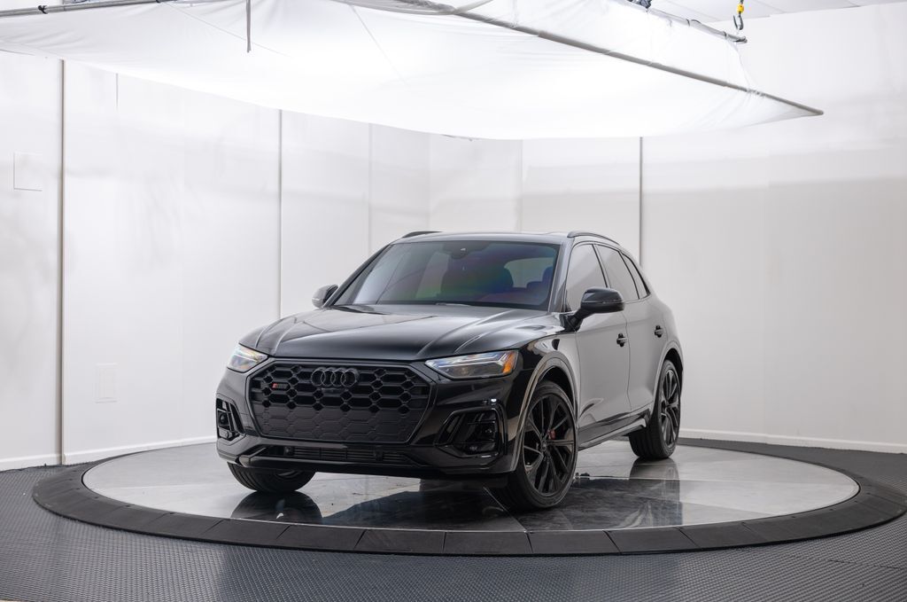 2025 Audi SQ5 Premium Plus