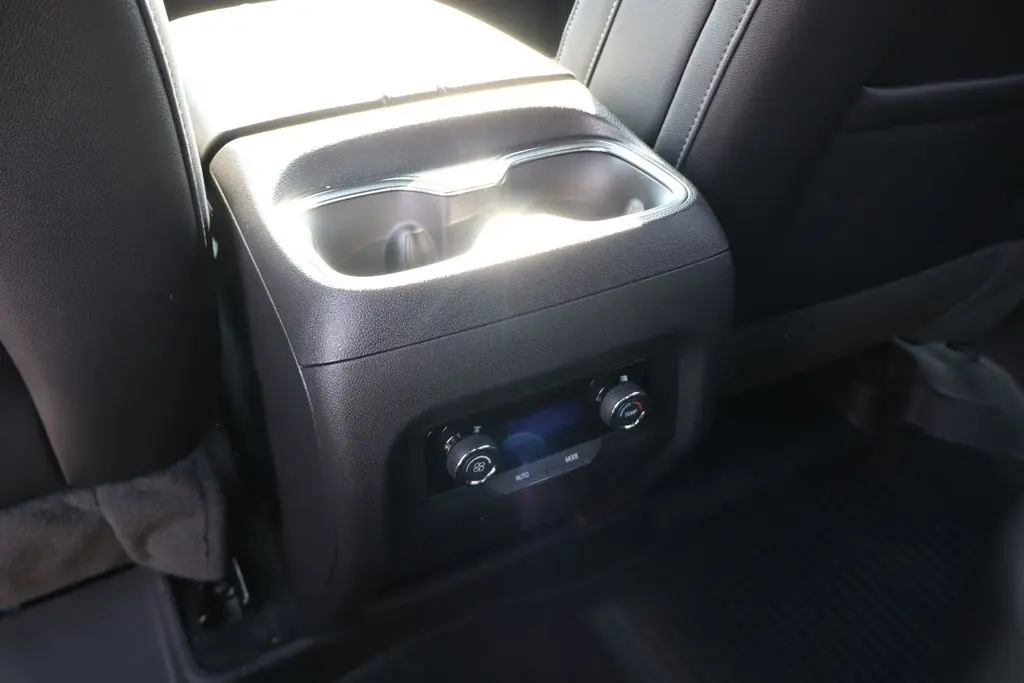 2026 Chevrolet Traverse 2LT photo 39