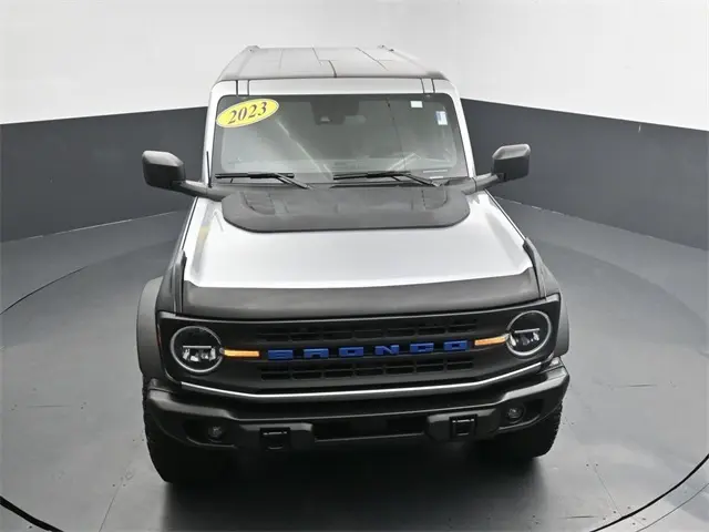 2023 Ford Bronco Black Diamond photo 11