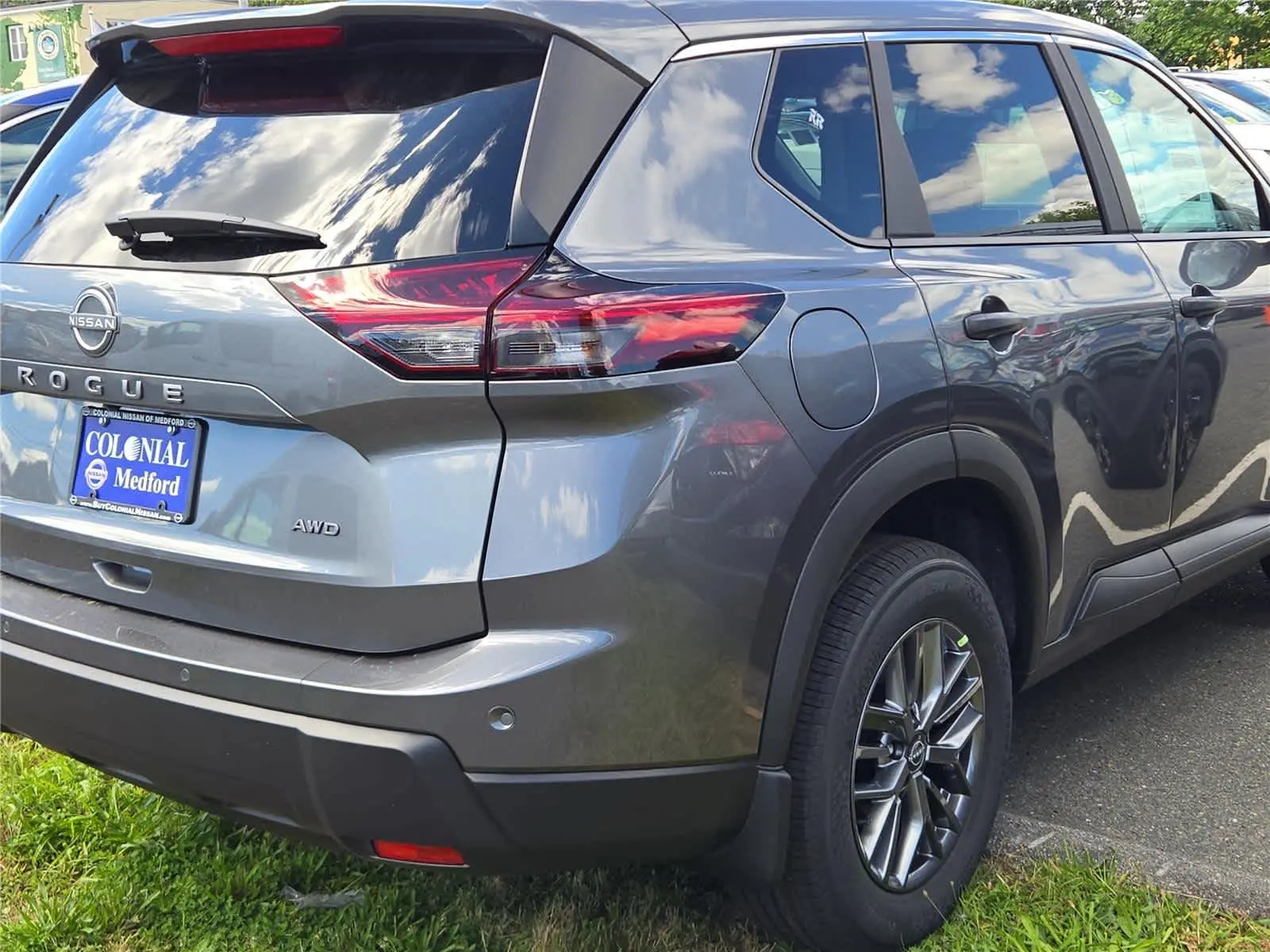 2026 Nissan Rogue S photo 7