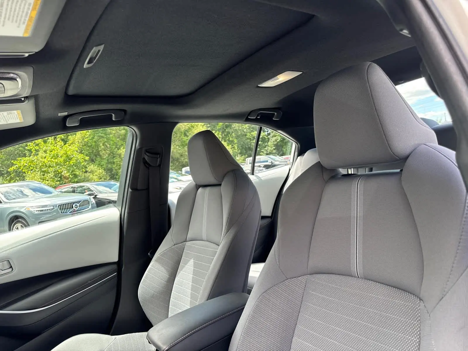 2024 Toyota Corolla SE Premium photo 14