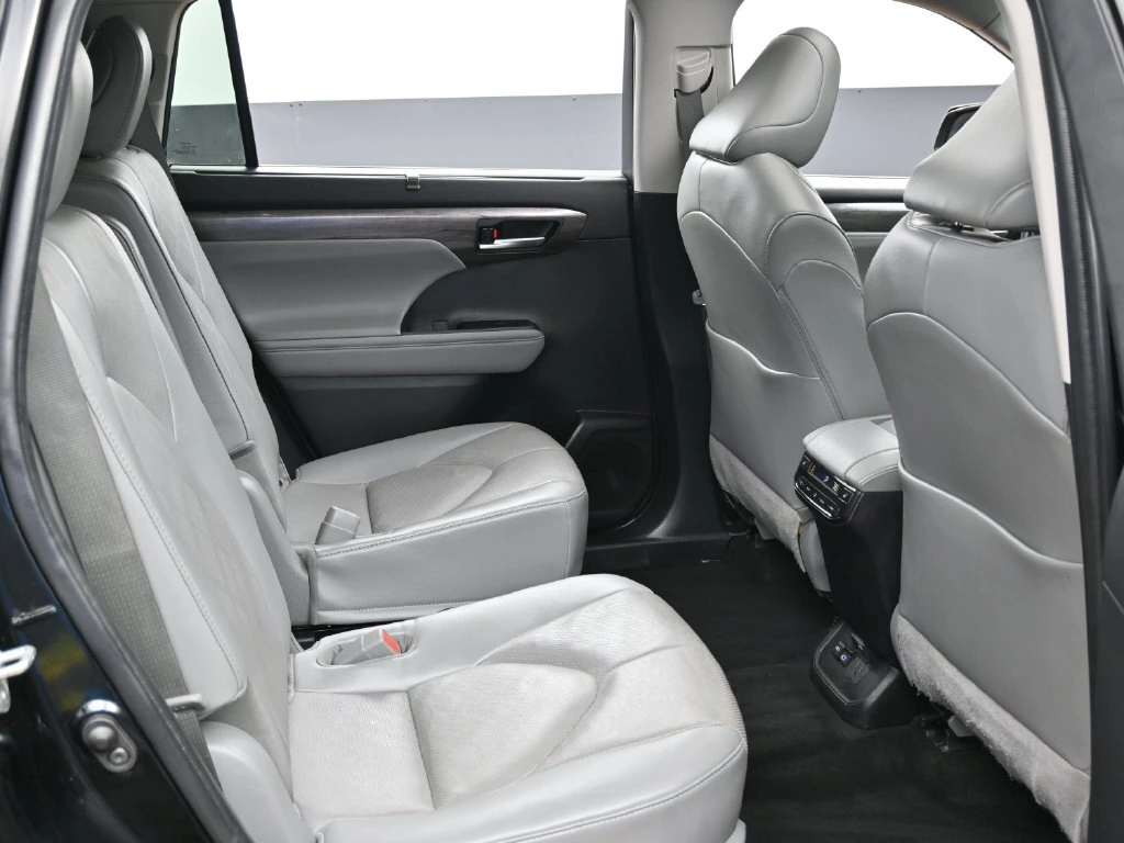 2022 Toyota Highlander Platinum - Photo 27