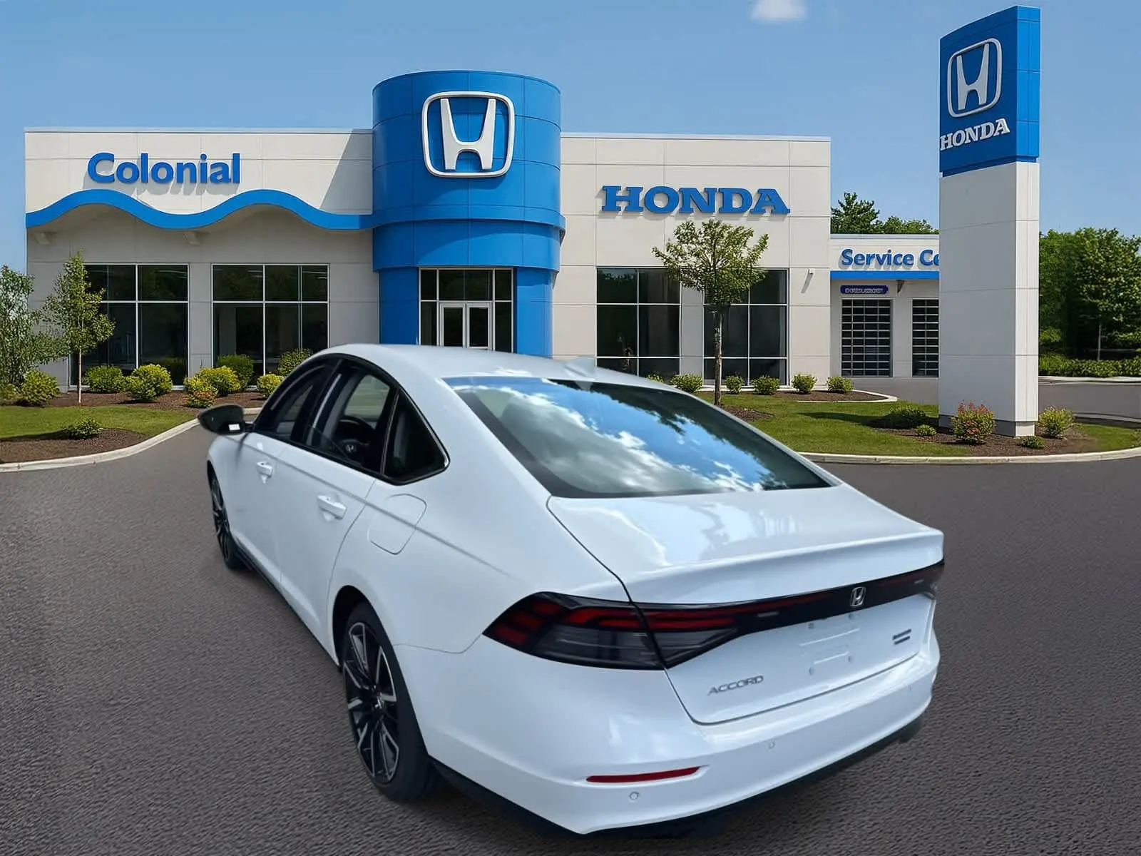 2025 Honda Accord Hybrid Touring photo 4