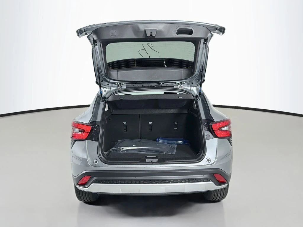 2026 Chevrolet Trax LT - Photo 24
