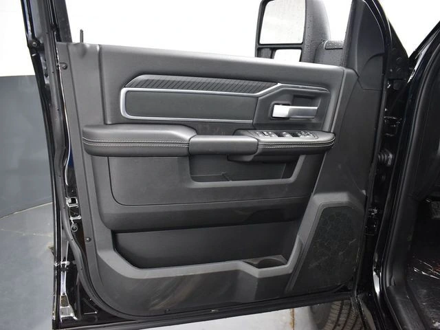 2025 RAM 2500 Big Horn - Photo 10