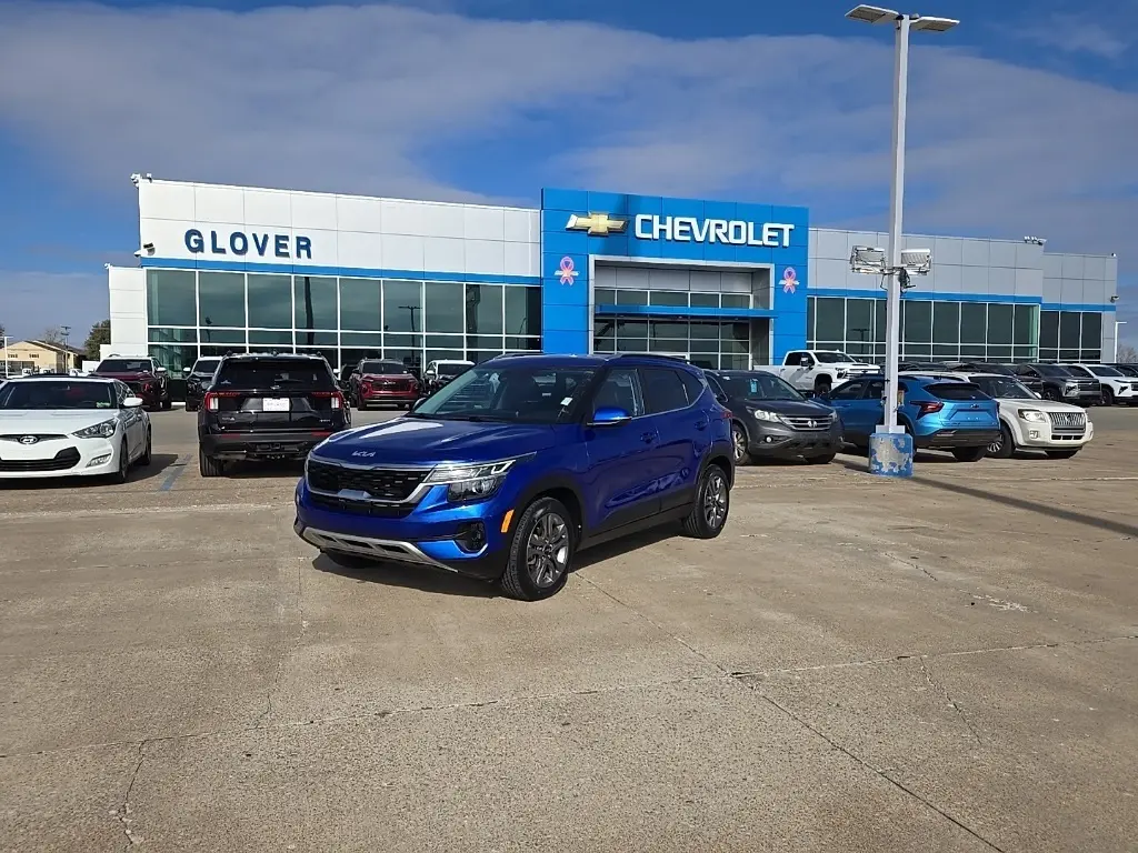 2023 Kia Seltos S's photo