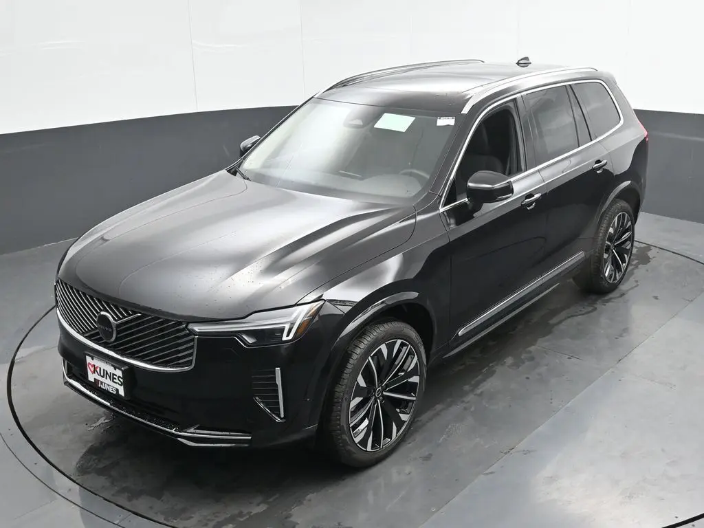 2026 Volvo - image 36