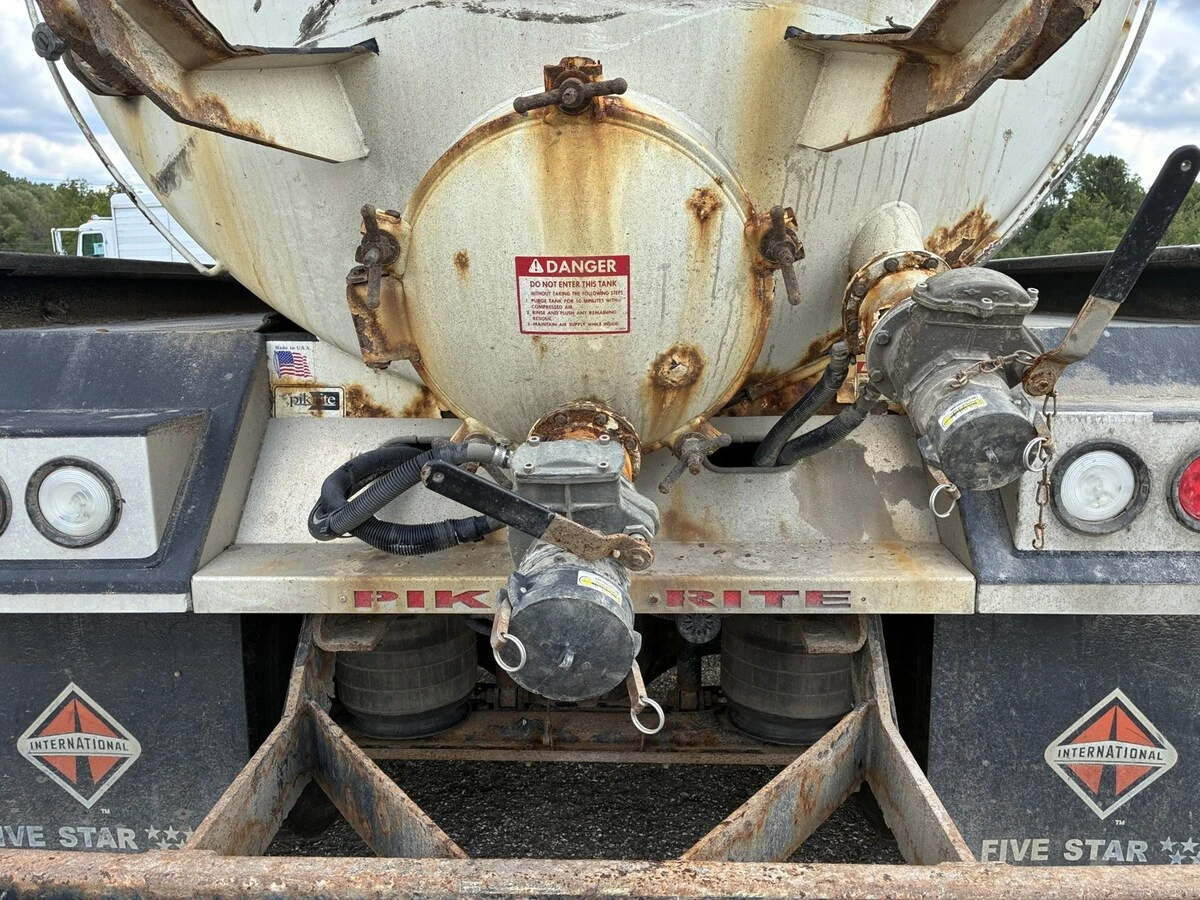 2019 International HV in Erie, PA — photo 3