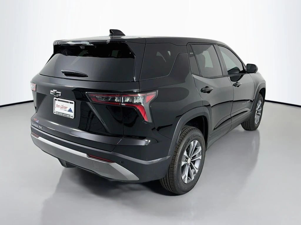 2027 Chevrolet Equinox LT - Photo 7