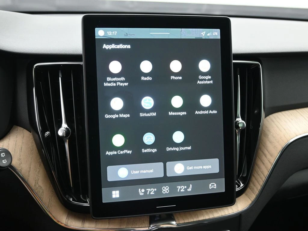 2026 Volvo XC60 Plus - Photo 15