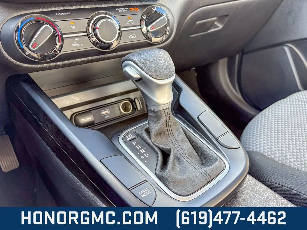 2023 Kia Soul LX photo 25