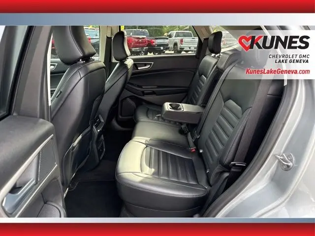 2024 Ford Edge SEL photo 11
