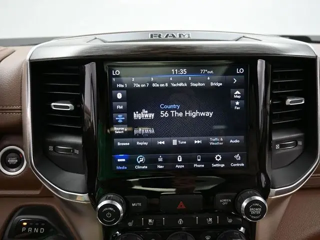 2019 Ram 1500 Laramie photo 24