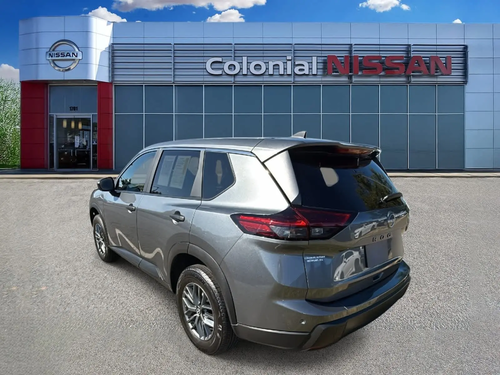 2024 Nissan Rogue S photo 2