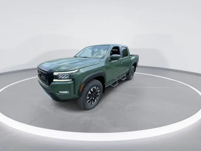 2024 Nissan Frontier PRO-4X photo 3