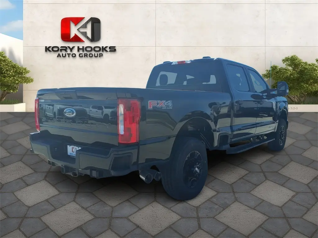 2026 Ford F-250 photo 3
