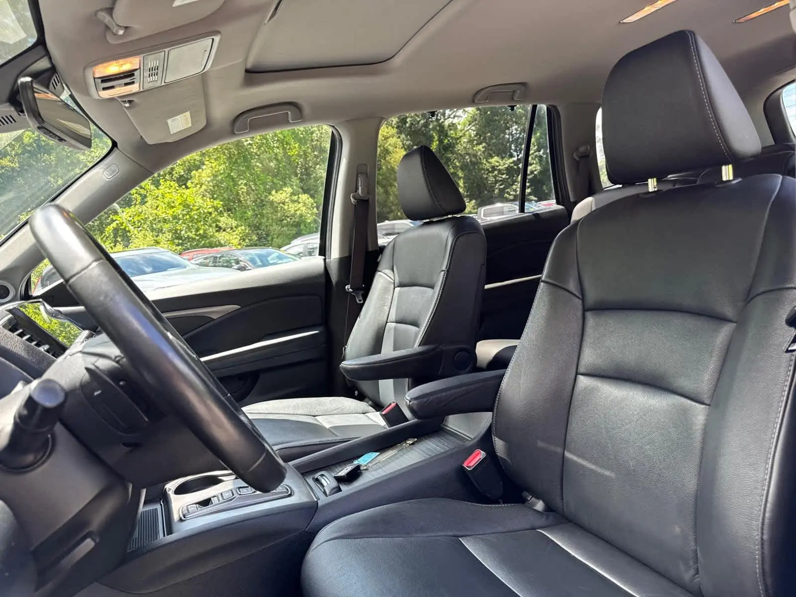 2022 Honda Pilot Special Edition photo 10