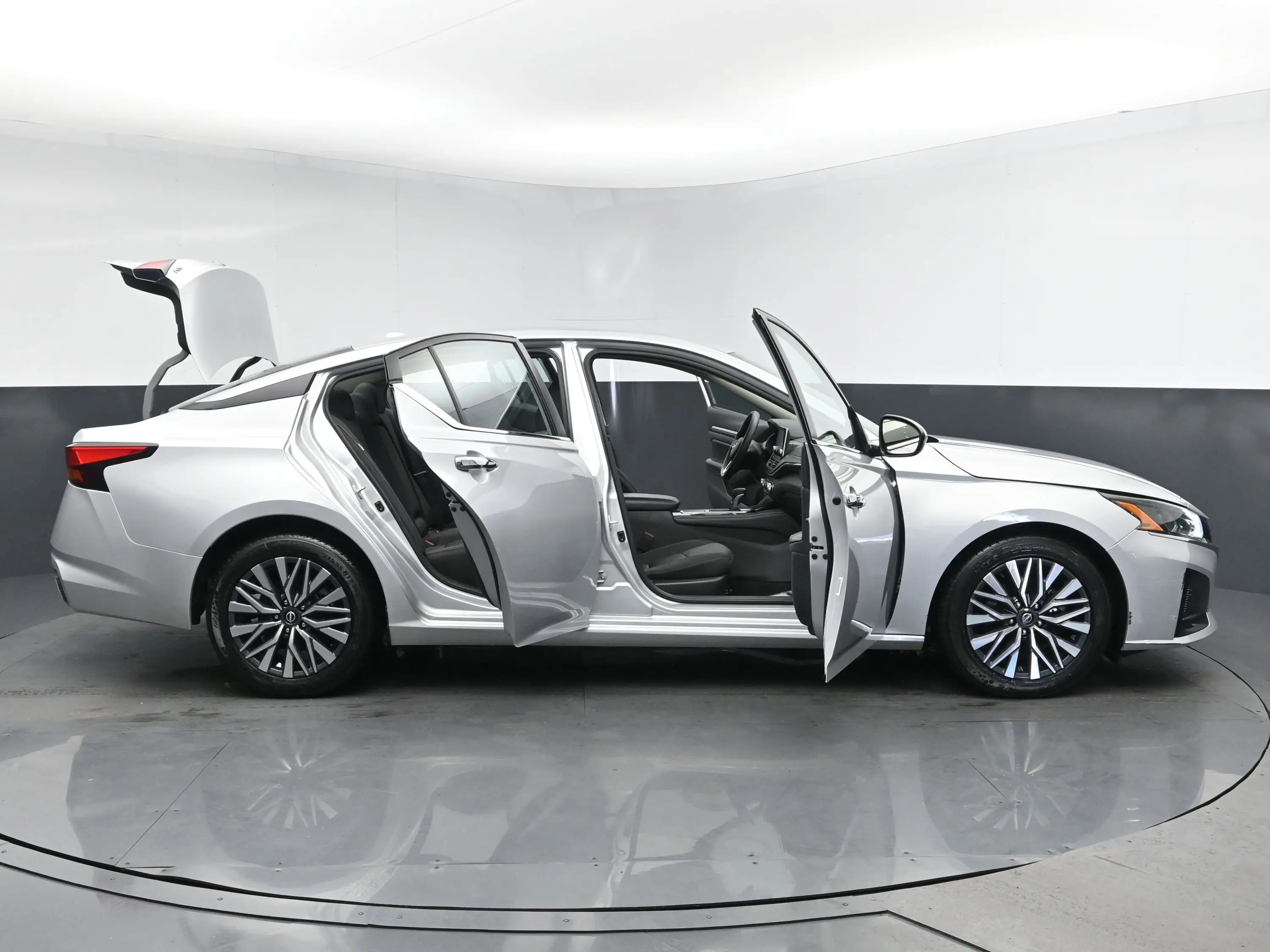 2023 Nissan Altima 2.5 SV photo 27