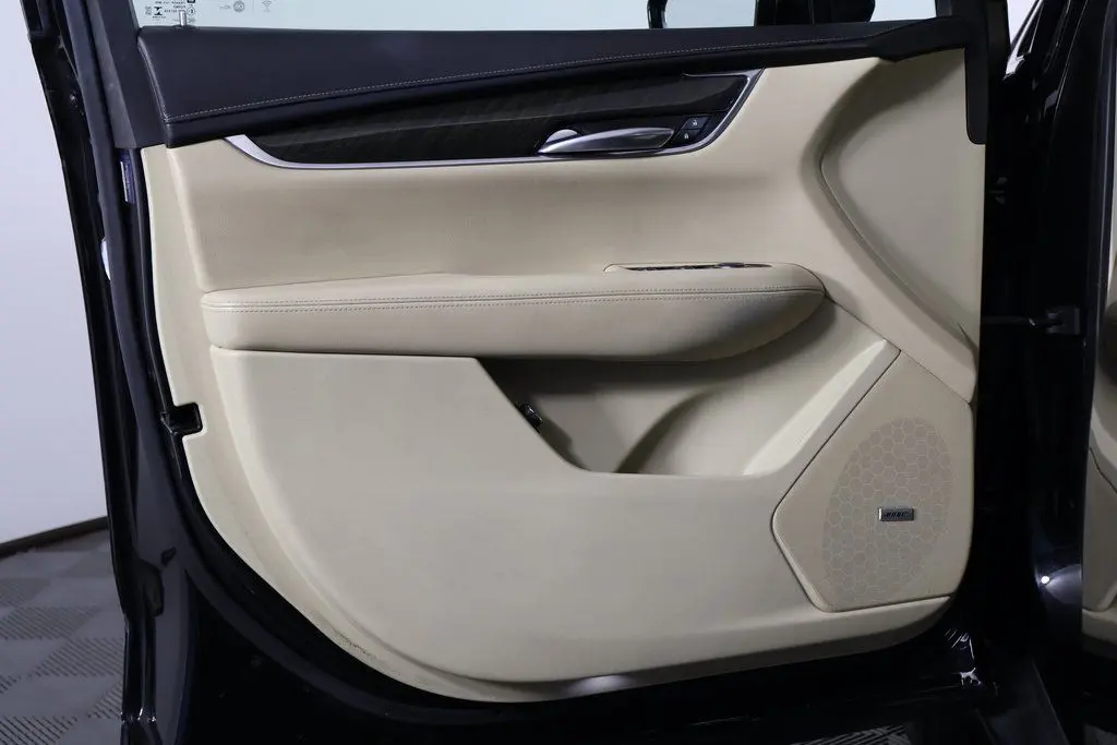 2018 Cadillac XT5 Base photo 12