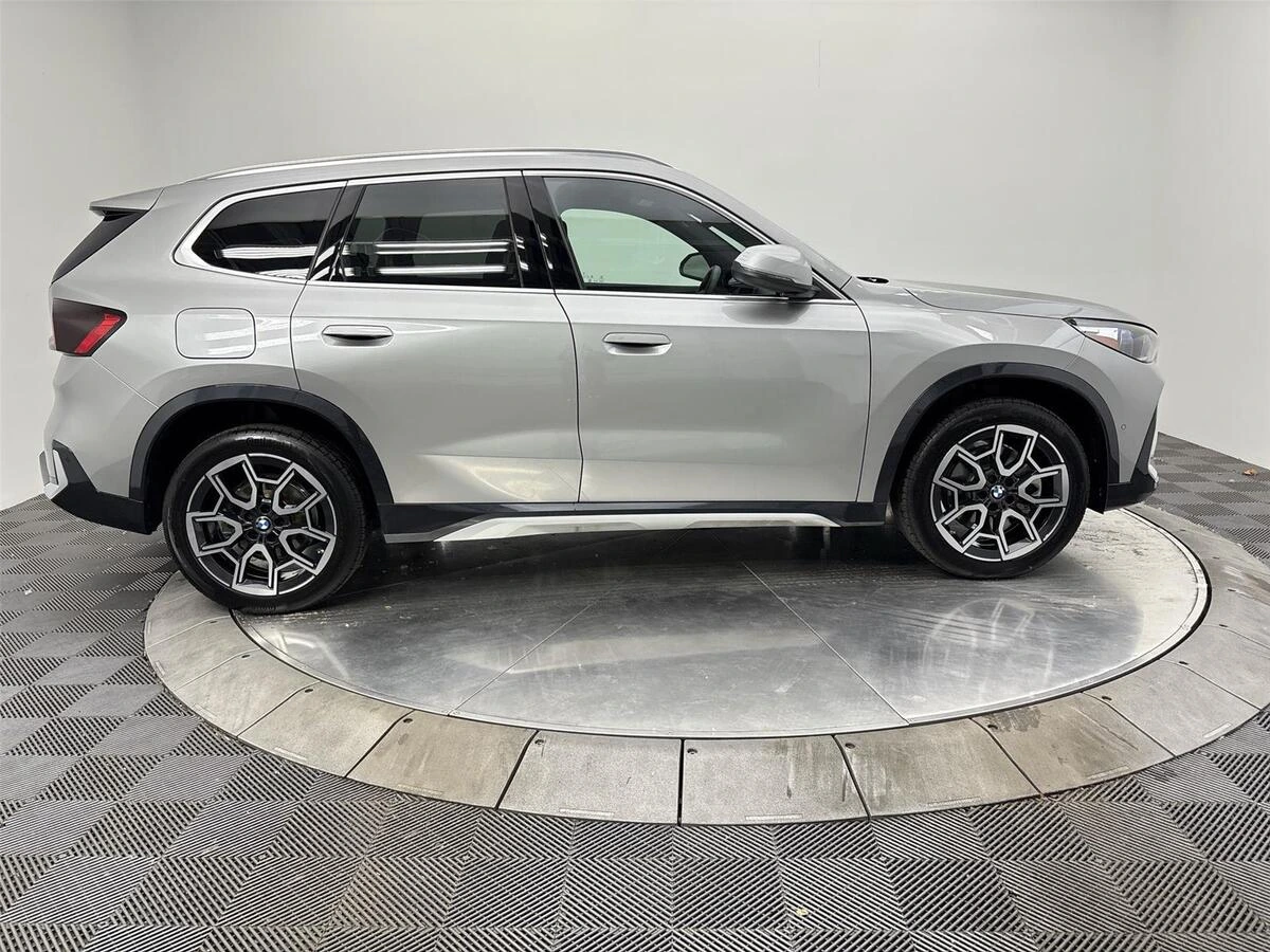 2025 BMW X1 28i - Photo 17