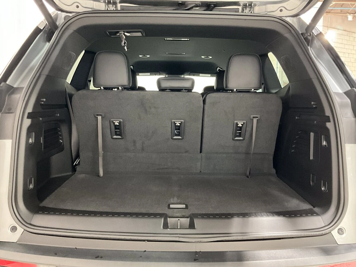 2024 GMC Acadia AT4 - Photo 27