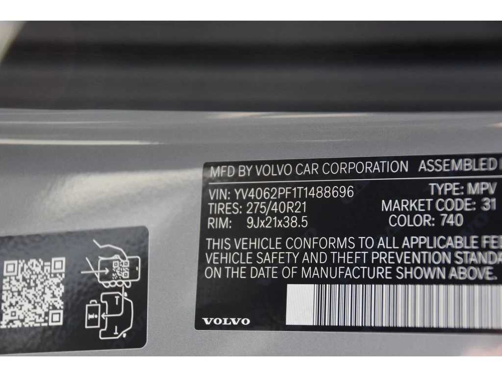 2026 Volvo - image 27