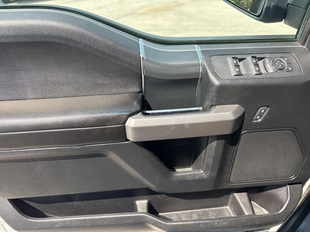 2018 Ford F-150 XLT photo 27