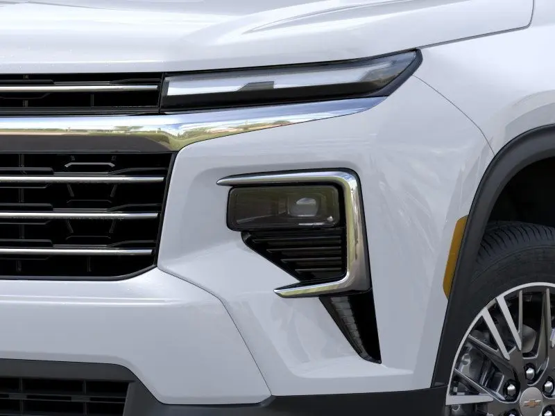 2026 Chevrolet Traverse 2LT photo 9