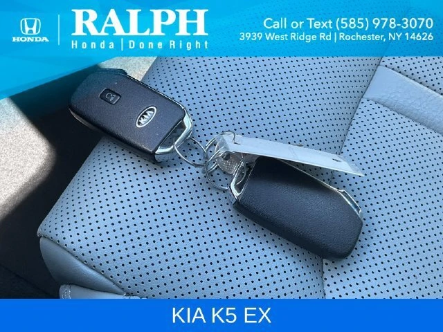 2021 Kia K5 EX - Photo 25