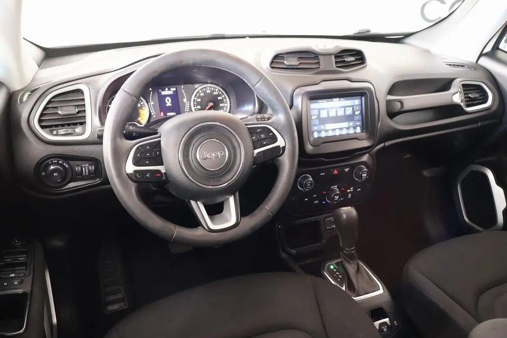 2018 Jeep Renegade Latitude North Edition photo 2