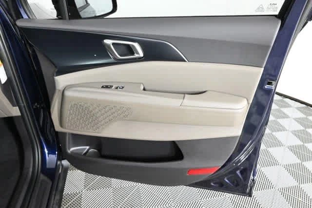 2026 Kia Carnival LXS - Photo 11