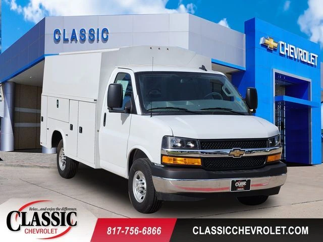 2025 Chevrolet Express 3500 139" WB's photo