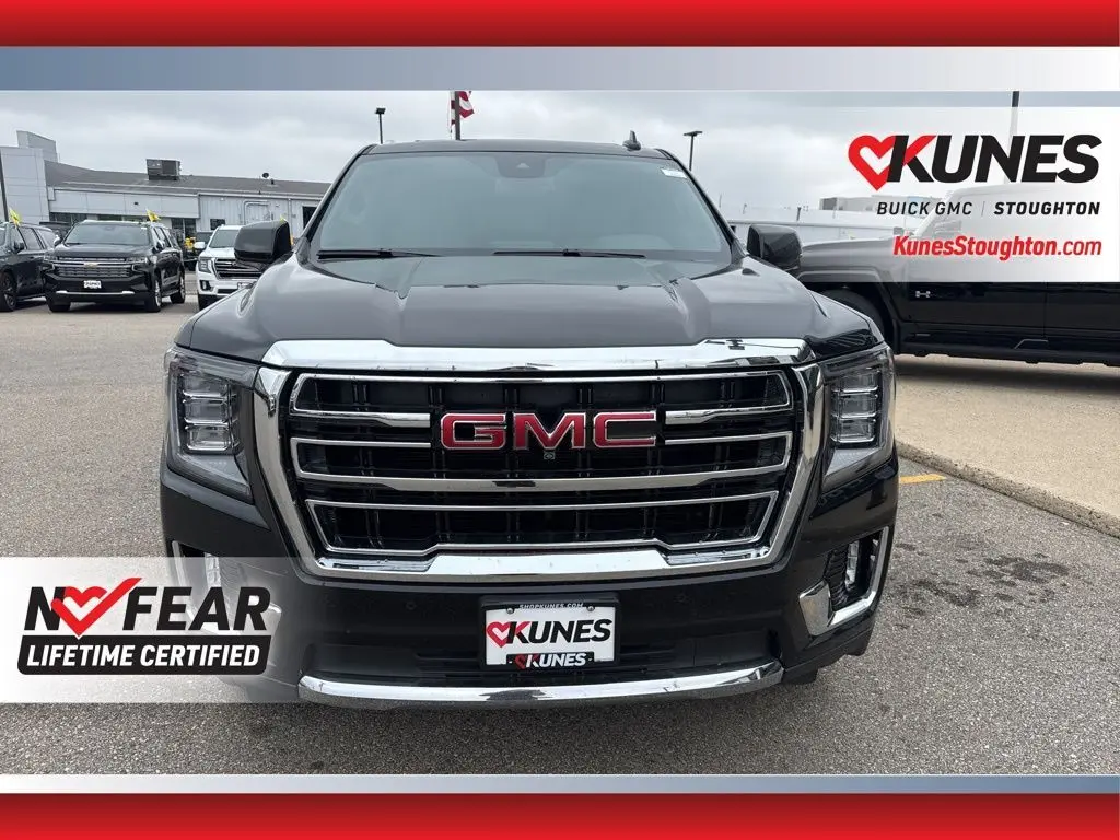 2023 Gmc Yukon XL SLT photo 2