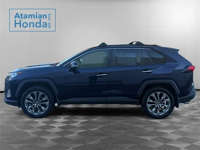 2019 Toyota RAV4 Limited photo 2