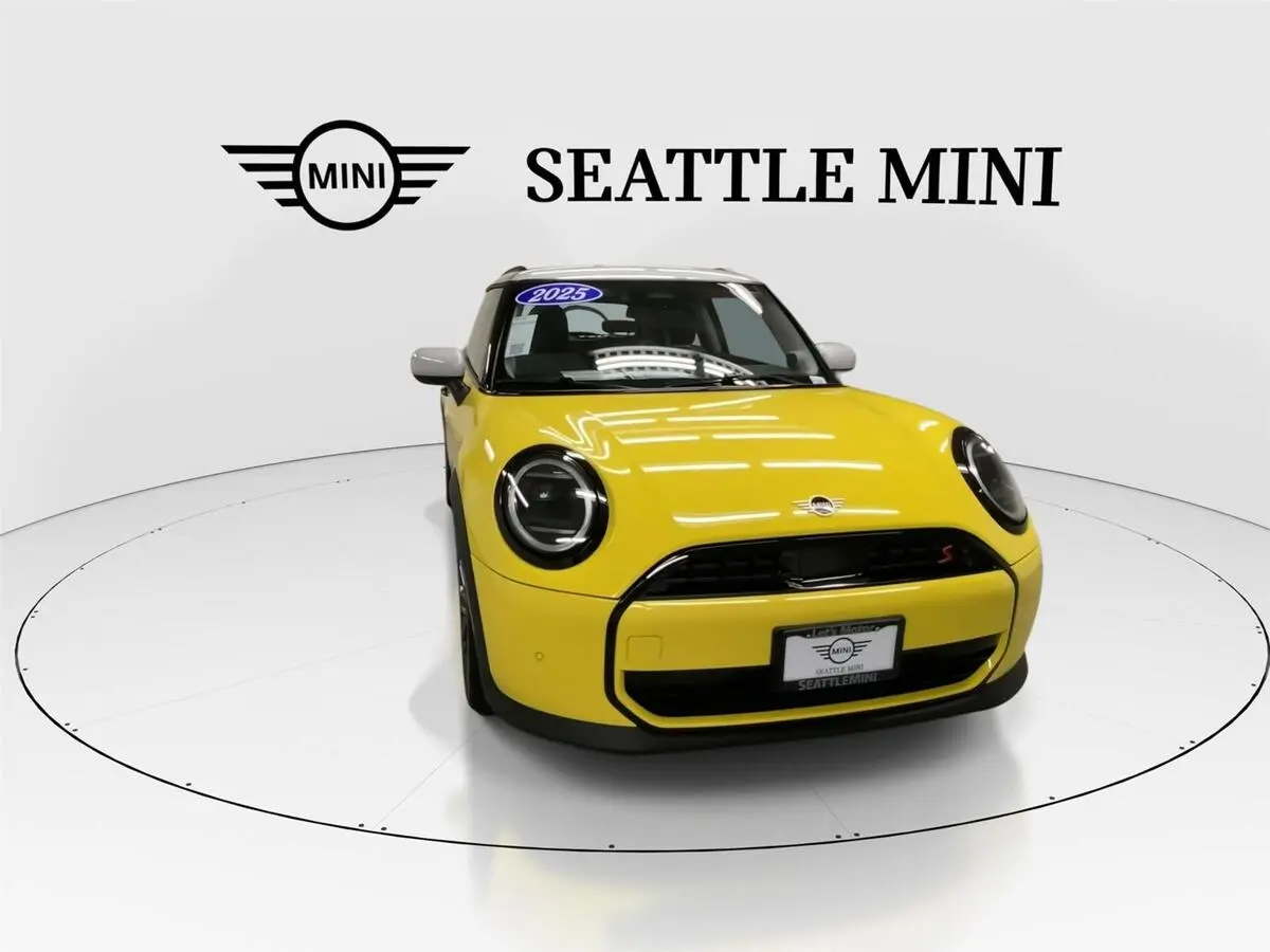 2025 Mini Cooper 2 Door Hardtop S photo 3