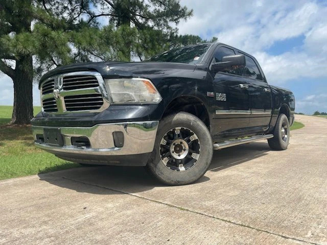 2015 RAM 1500 SLT 4x4 Crew Cab's photo