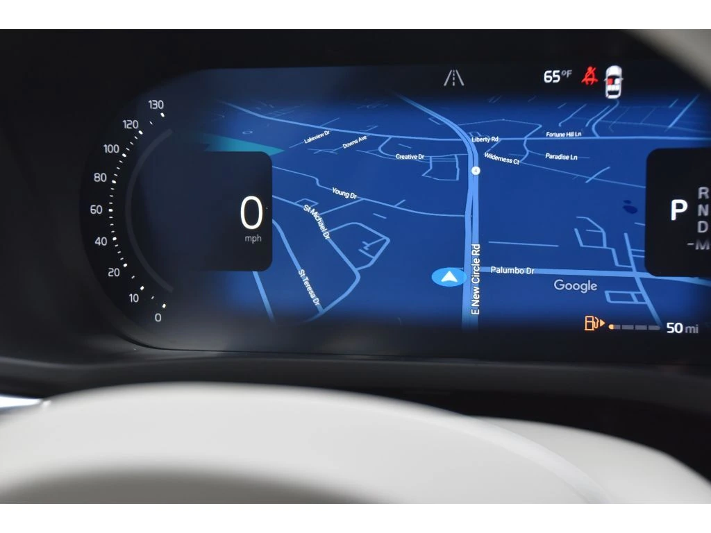 2026 Volvo - image 18