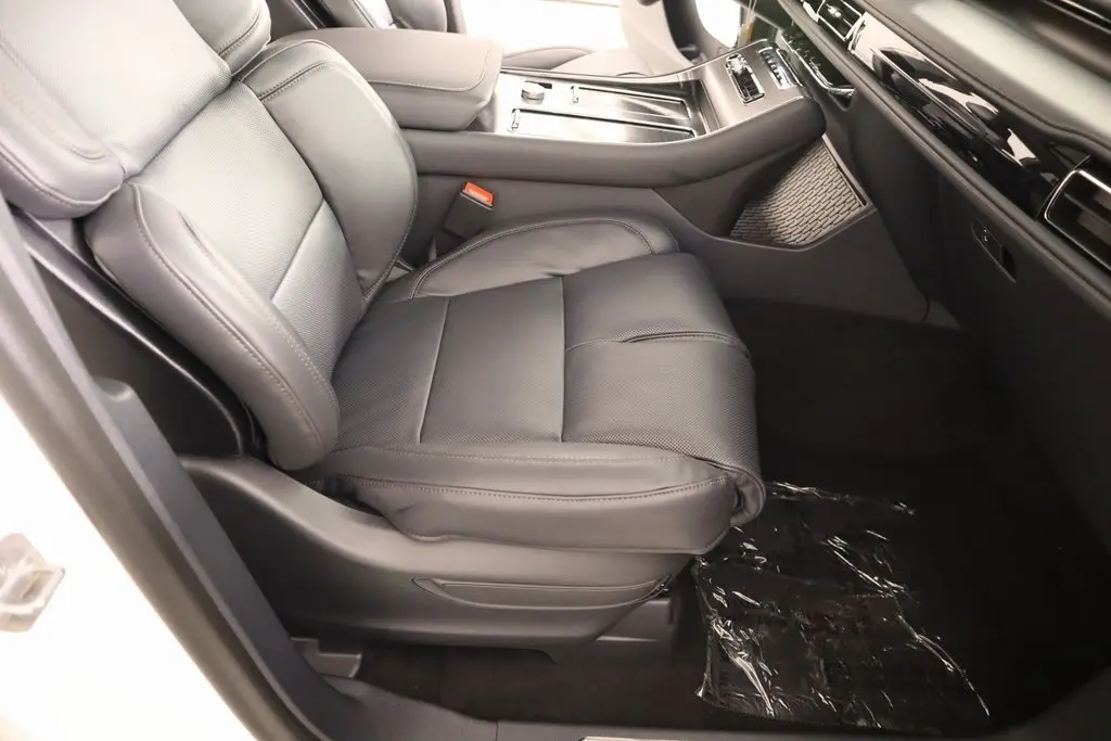2025 Lincoln Aviator Reserve photo 6