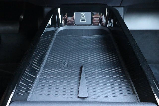 2025 Ford Mustang Mach-E GT - Photo 12