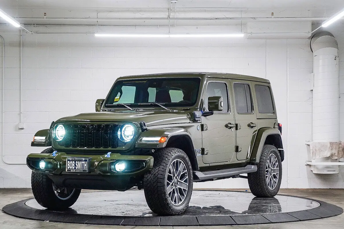 2024 Jeep Wrangler 4xe High Altitude photo 3