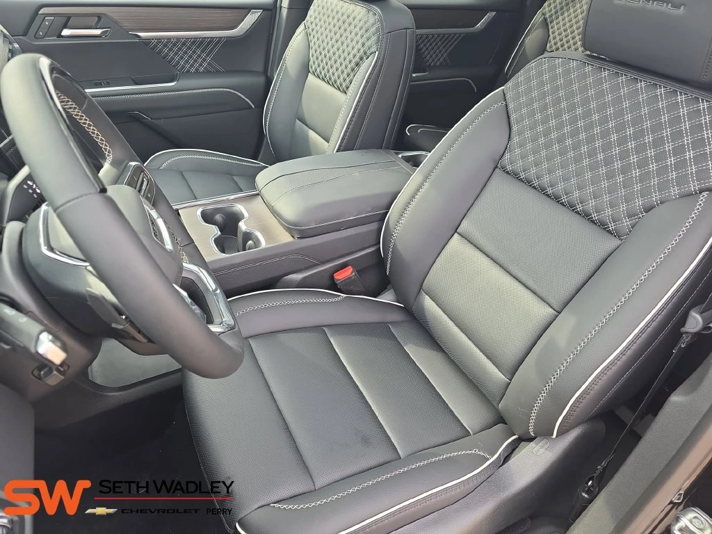 2026 GMC Acadia Denali - Photo 16